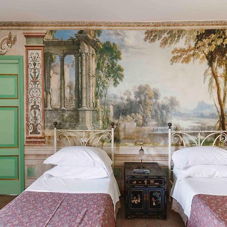 Agriturismo Castello Beccaria Pieve del Cairo Luaran gambar