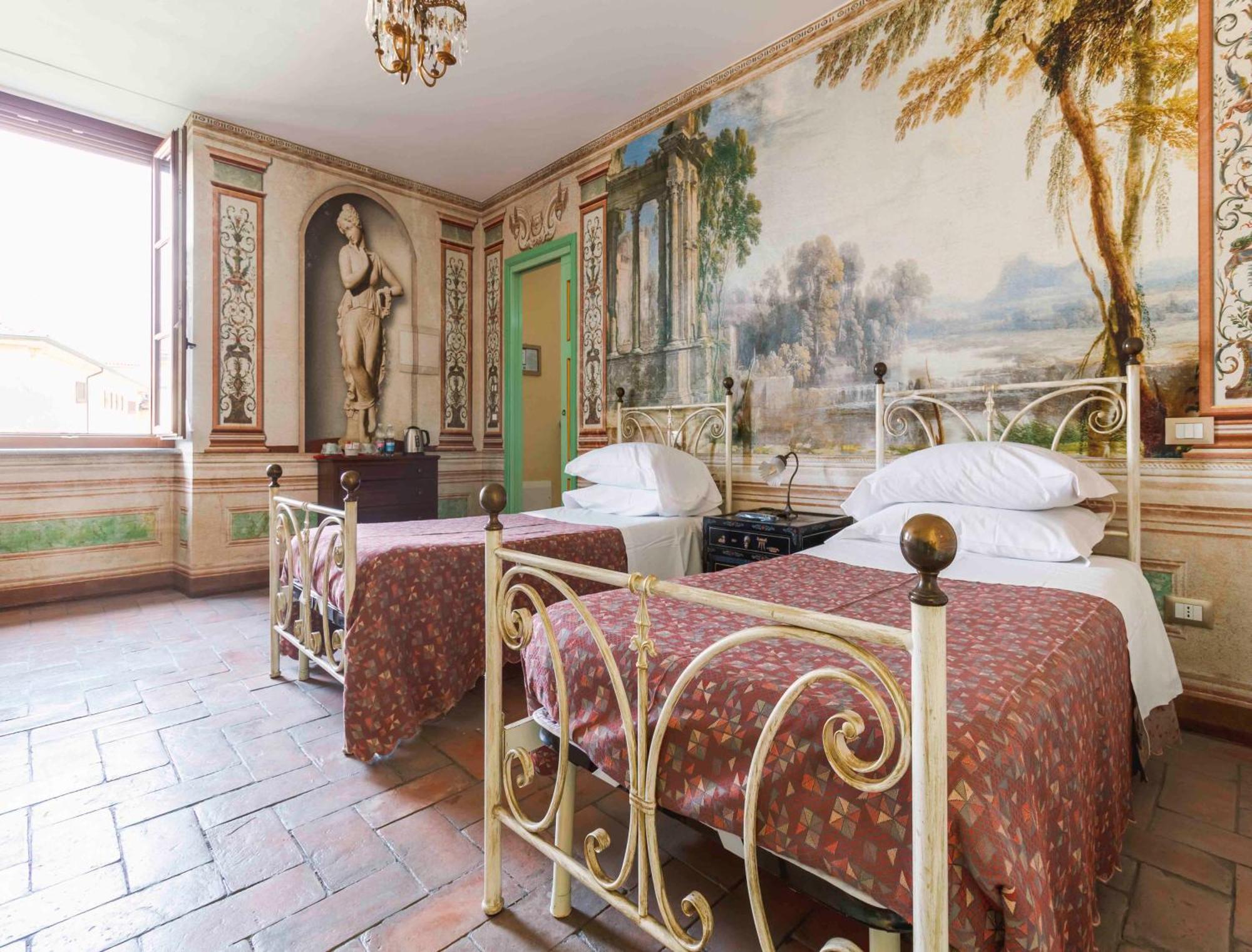 Agriturismo Castello Beccaria Pieve del Cairo Luaran gambar